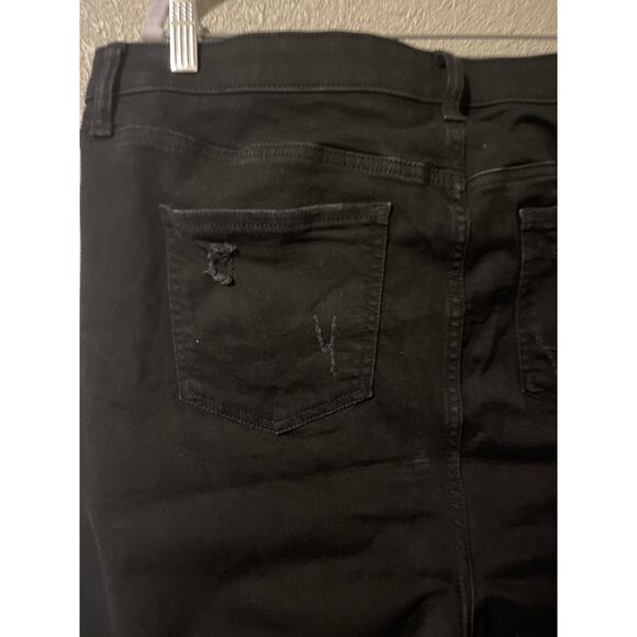 Torrid Women's Sky High Skinny Black Pants - Size 18 Short - Picture 7 of 10